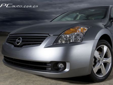 ծa Altima DƬ D 